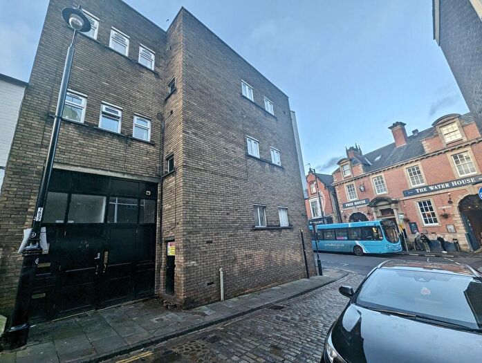 6 Bedroom Flat To Rent In North Road, DH1