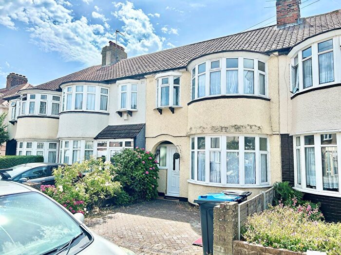 3 Bedroom House To Rent In Elmcroft Avenue, Edmonton, N9