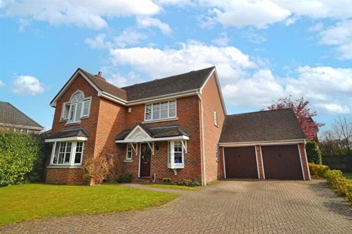 4 Bedroom Detached House To Rent In Eliot Close, Camberley, GU15