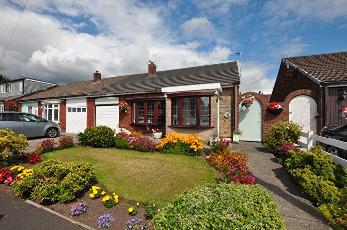 2 Bedroom Semi-Detached Bungalow For Sale In Lingfield Close, Farnworth, Bolton, Greater Manchester, BL4