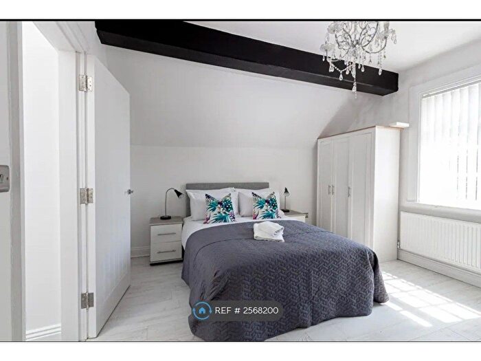 1 Bedroom Flat To Rent In Liverpool, Liverpool, L25