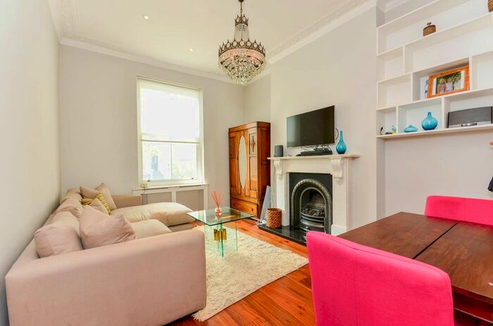 1 Bedroom Flat To Rent In Gunter Grove, Chelsea, London, SW10