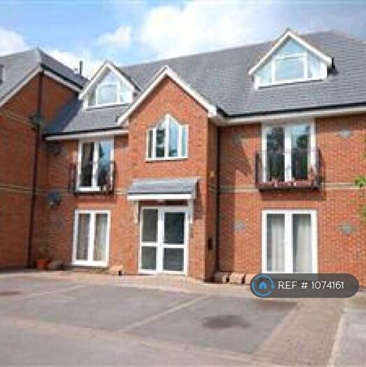 2 Bedroom Flat To Rent In Lundy Lane, Reading, RG30