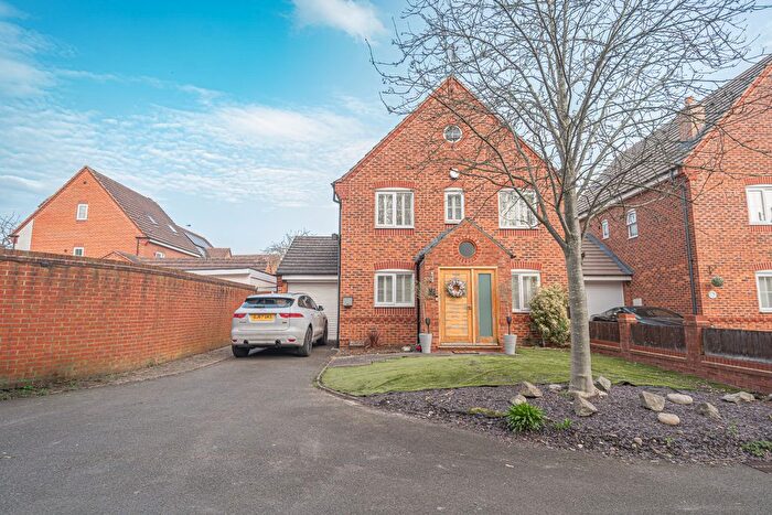4 Bedroom Detached House For Sale In Woden Road South, Wednesbury, WS10