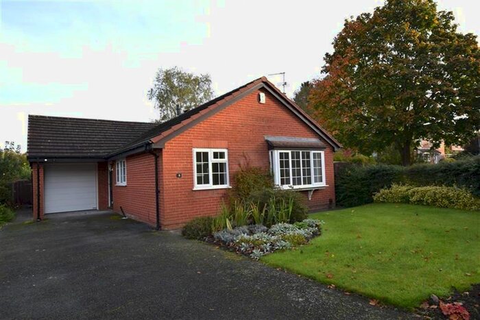 2 Bedroom Detached Bungalow To Rent In Gleneagles Drive, Macclesfield, SK10