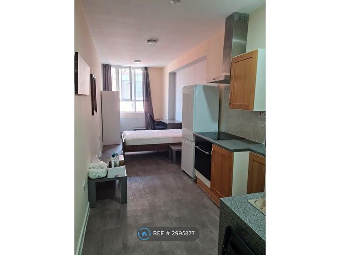 Studio To Rent In Cobourg Street, Manchester, M1