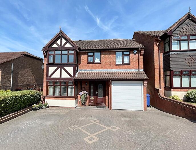 4 Bedroom Detached House For Sale In Kingswinford - Highview Drive, DY6