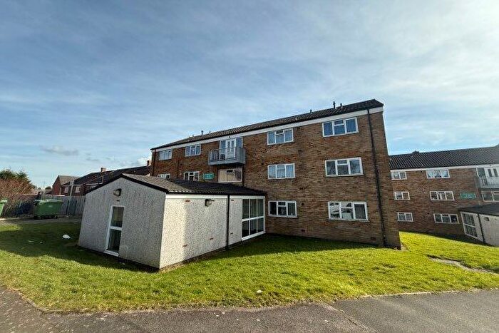 2 Bedroom Flat To Rent In Arran Close, Cannock, WS11