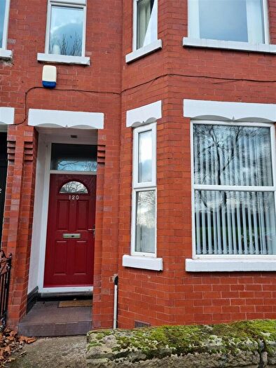 5 Bedroom End Of Terrace House To Rent In Platt Lane, Manchester, M14