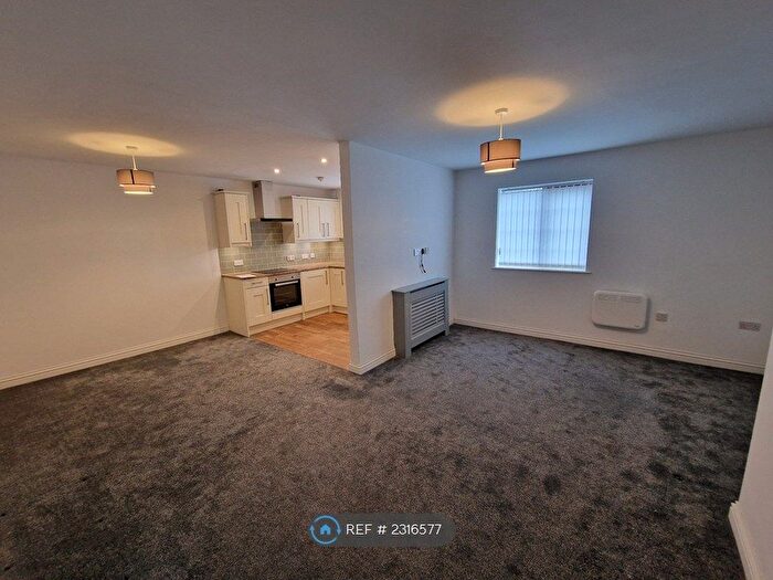 3 Bedroom Flat To Rent In Four Winds House, Hartlepool, TS26