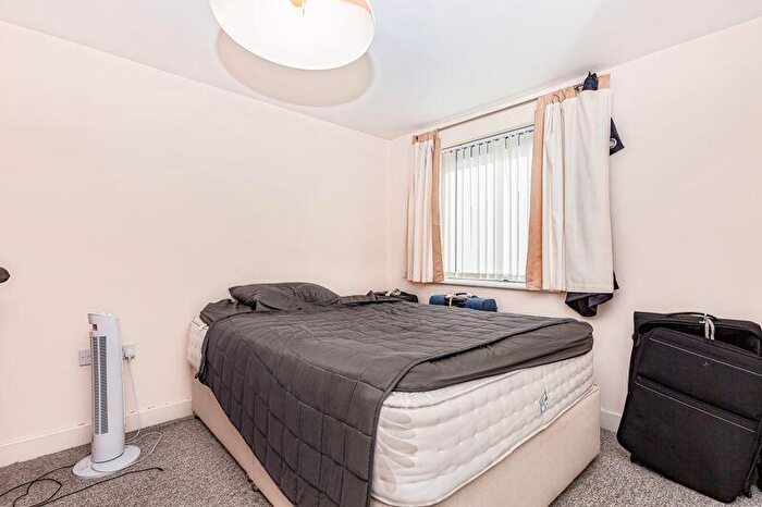 1 Bedroom Flat To Rent In Woodin's Way, Oxford, OX1