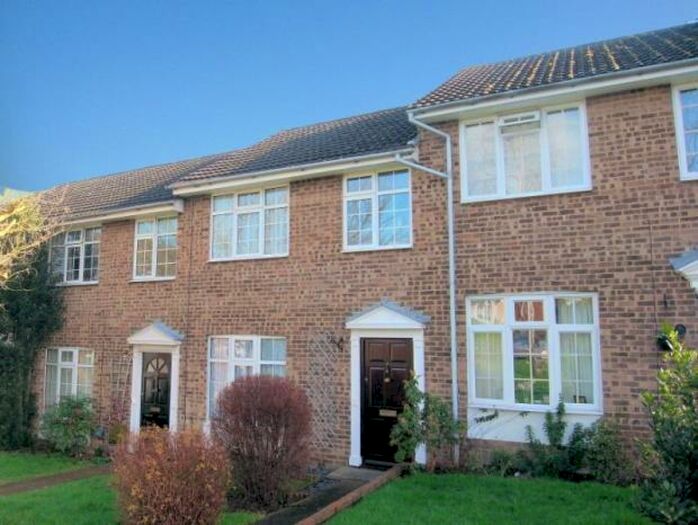 3 Bedroom House To Rent In Oakfields, Guildford, GU3
