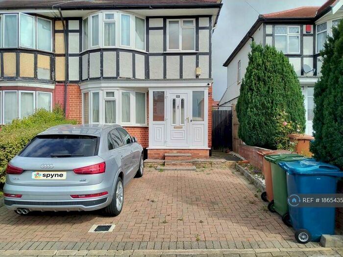 3 Bedroom End Of Terrace House To Rent In Perwell Avenue, Harrow, HA2
