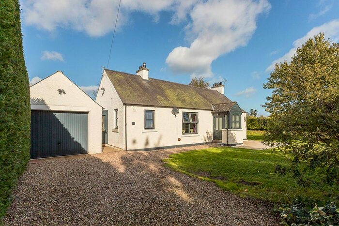 2 Bedroom Cottage For Sale In Milton Lane, Finavon, Forfar, DD8