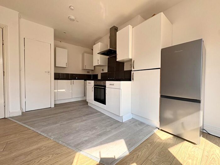 3 Bedroom Flat To Rent In St Marys Road, Liverpool, L19