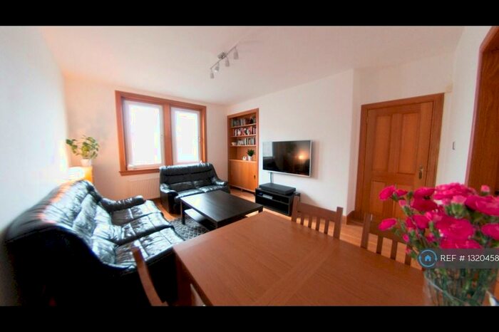 2 Bedroom Flat To Rent In Hilton Terrace, Aberdeen, AB24
