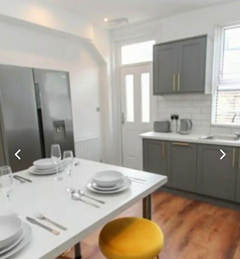 5 Bedroom Terraced House To Rent In Wetherby Grove, Leeds, West Yorkshire, LS4