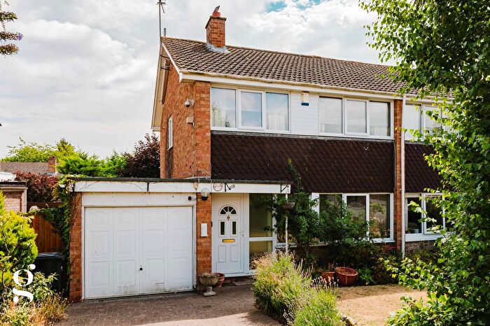4 Bedroom Semi-Detached House For Sale In Hampton Dene Road, Hereford, HR1