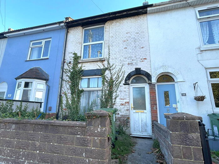 3 Bedroom Terraced House For Sale In Henderson Road, Southsea, PO4