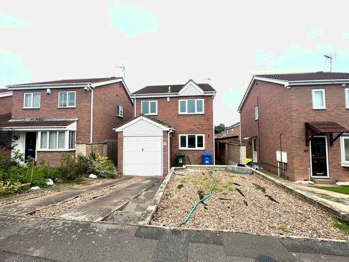 3 Bedroom Detached House To Rent In St Annes Drive, Worksop, S80