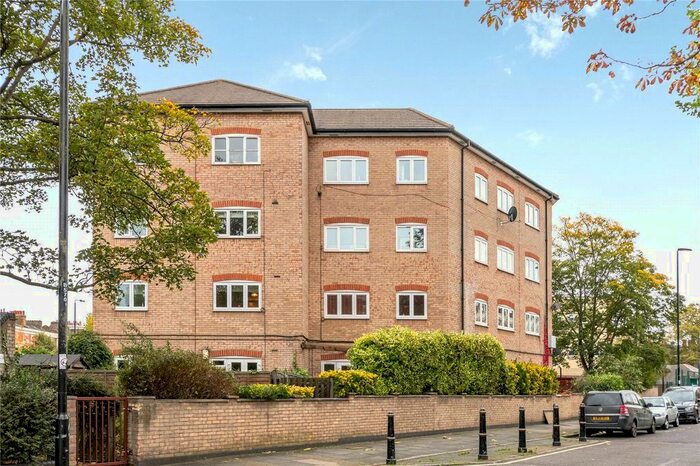 1 Bedroom Flat To Rent In Chesil Court, Bonner Road, London, E2