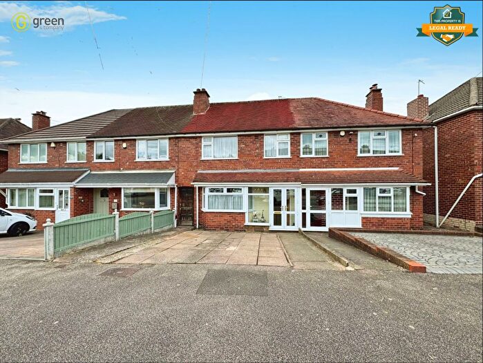 3 Bedroom Terraced House To Rent In Ringinglow Road, Birmingham, B44