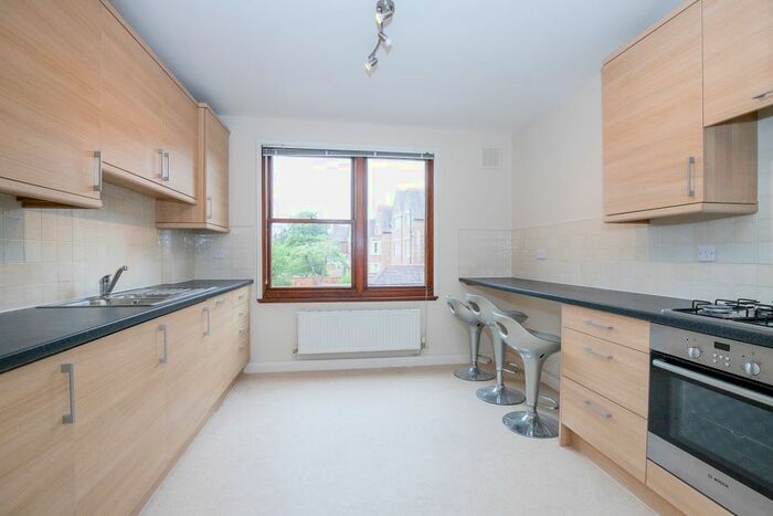 2 Bedroom Flat To Rent In Woodstock Road, Oxford, OX2
