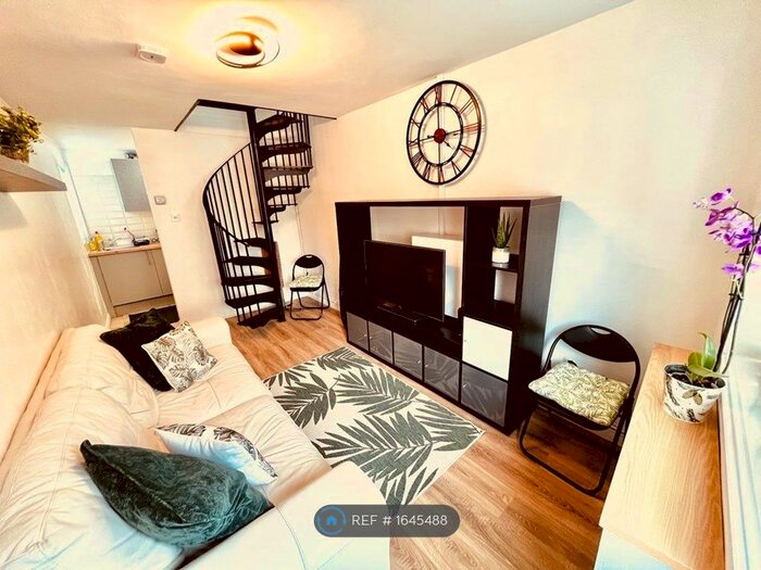 1 Bedroom Terraced House To Rent In Western Street, Swansea, SA1