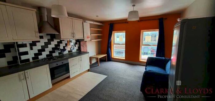 3 Bedroom Flat To Rent In London, E2