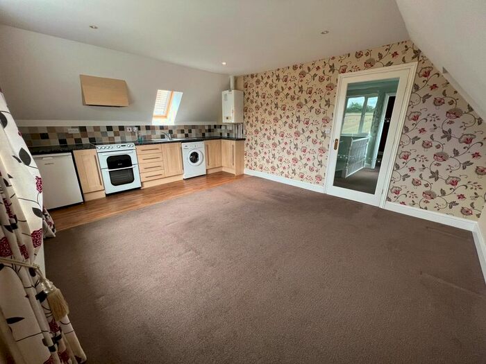 1 Bedroom Flat To Rent In Ballingdon Gardens, Sudbury, CO10