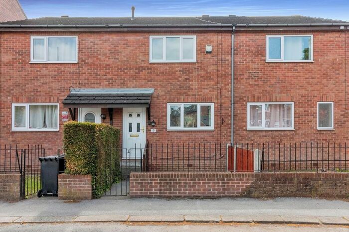 2 Bedroom Terraced House To Rent In Passhouses Road, Sheffield, South Yorkshire, S4