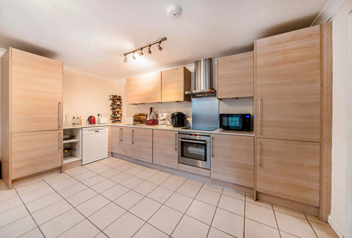 2 Bedroom Apartment For Sale In Wooldridge Court, Margaret Road, Headington, Oxford, OX3