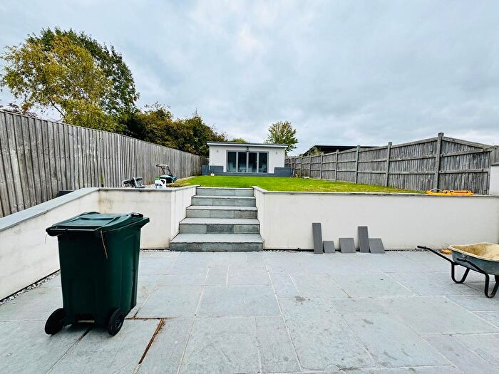 3 Bedroom Semi-Detached House To Rent In Eastfield Road, Princes Risborough, HP27