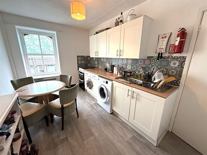 1 Bedroom Block Of Flats To Rent In Queen's Road, Aberystwyth, SY23