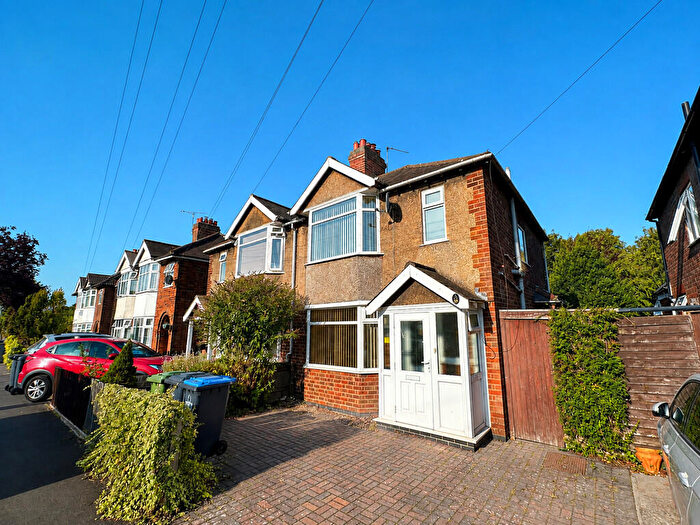 3 Bedroom Semi Detached House For Sale In Slade Road, Rugby, CV21
