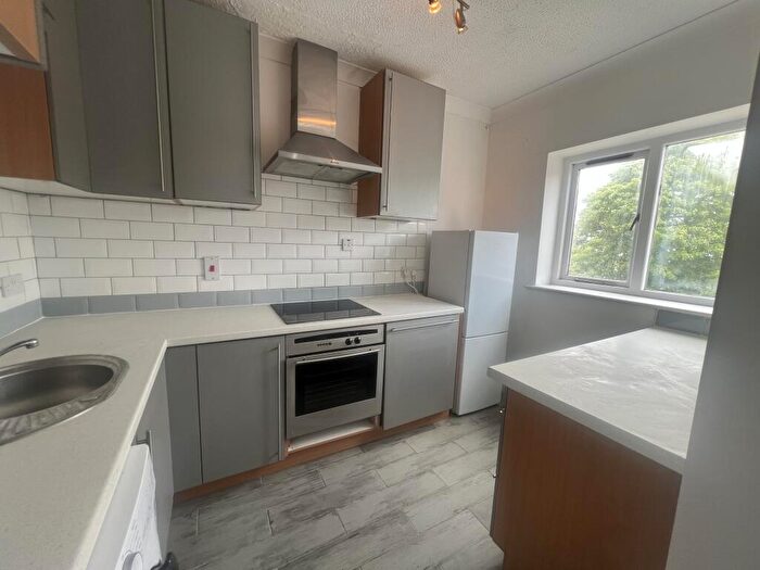 1 Bedroom Apartment To Rent In Mariners Heights, Penarth, CF64