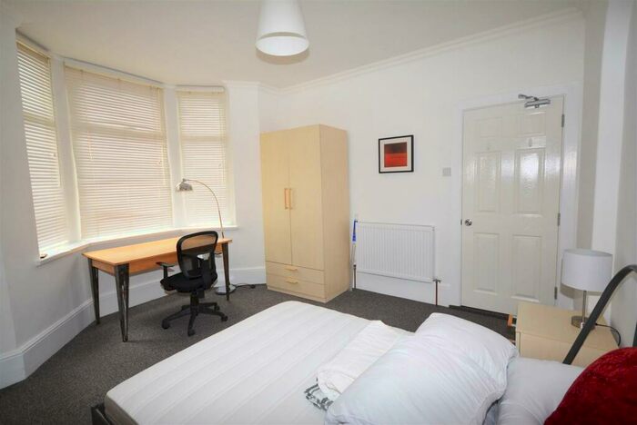 1 Bedroom Terraced House To Rent In Ferry Road, Grangetown, Cardiff, CF11