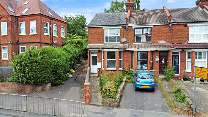 3 Bedroom End Of Terrace House For Sale In Tonbridge Road, Maidstone, ME16
