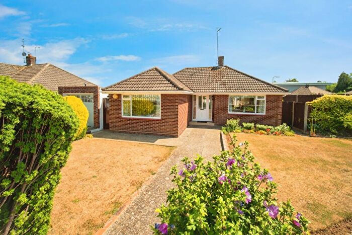 2 Bedroom Bungalow For Sale In Pheby Road, Basingstoke, Hampshire, RG22