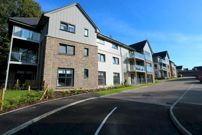 2 Bedroom Flat To Rent In Knights Grove, Newton Mearns, G77