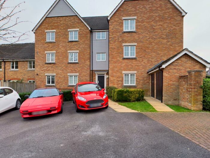 2 Bedroom Flat To Rent In Richards Field, Chineham, RG24