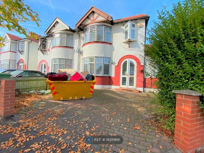 5 Bedroom Semi-Detached House To Rent In Warner Avenue, Cheam, Sutton, SM3