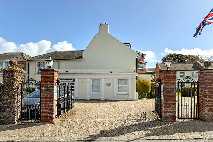 1 Bedroom Flat For Sale In Winterton Lodge, Goda Road, Littlehampton, West Sussex, BN17