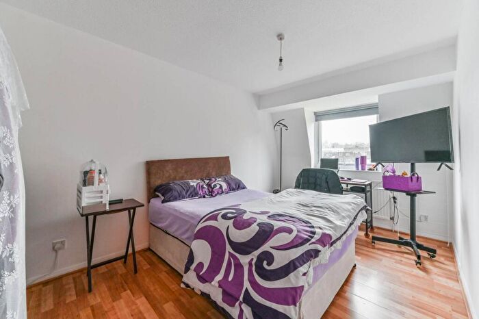 2 Bedroom Flat For Sale In Howard Road, , South Norwood, London, SE25