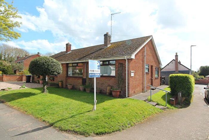 2 Bedroom Semi-Detached Bungalow For Sale In Station Road, Ullesthorpe, LE17