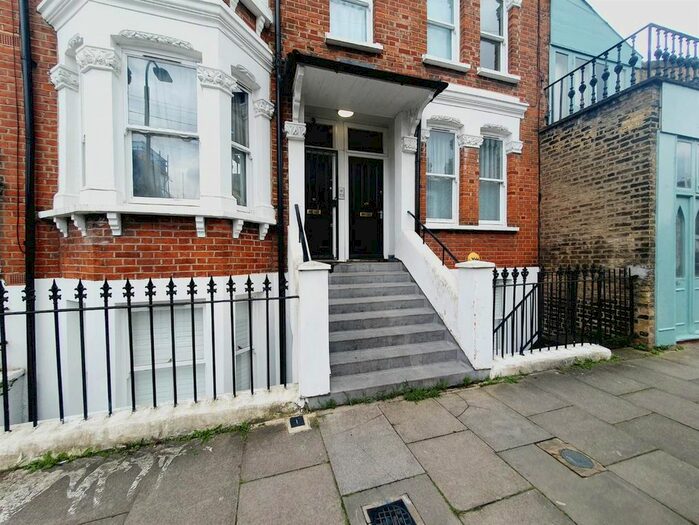 2 Bedroom Flat To Rent In Shorrolds Road, London, SW6
