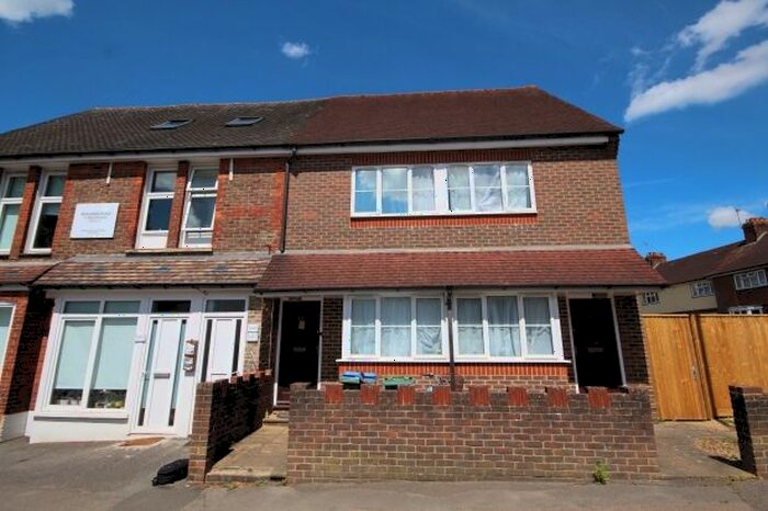 2 Bedroom Flat To Rent In Brighton Road, Horsham, RH13