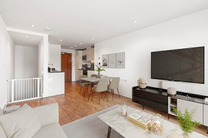 2 Bedroom Apartment To Rent In Station Approach, Epsom, Surrey, KT19