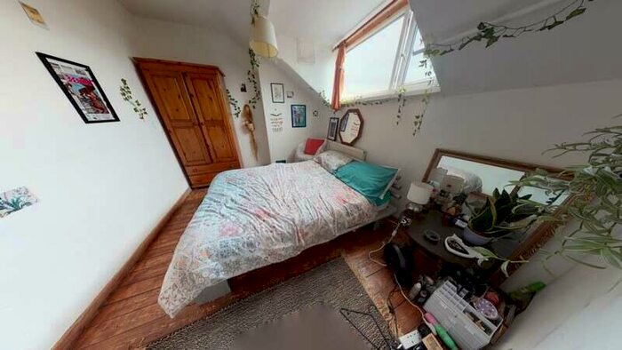 2 Bedroom Terraced House To Rent In Thornville Terrace, Hyde Park, Leeds, LS6