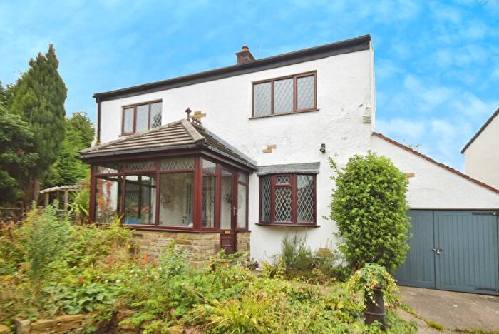 5 Bedroom Detached House For Sale In Clarendon Road, Eldwick, BD16